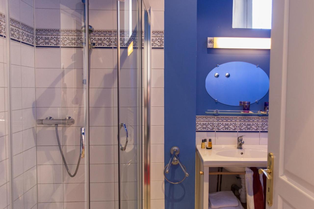 Maison D'Hotes Chambre En Ville Bordeaux Rum bild